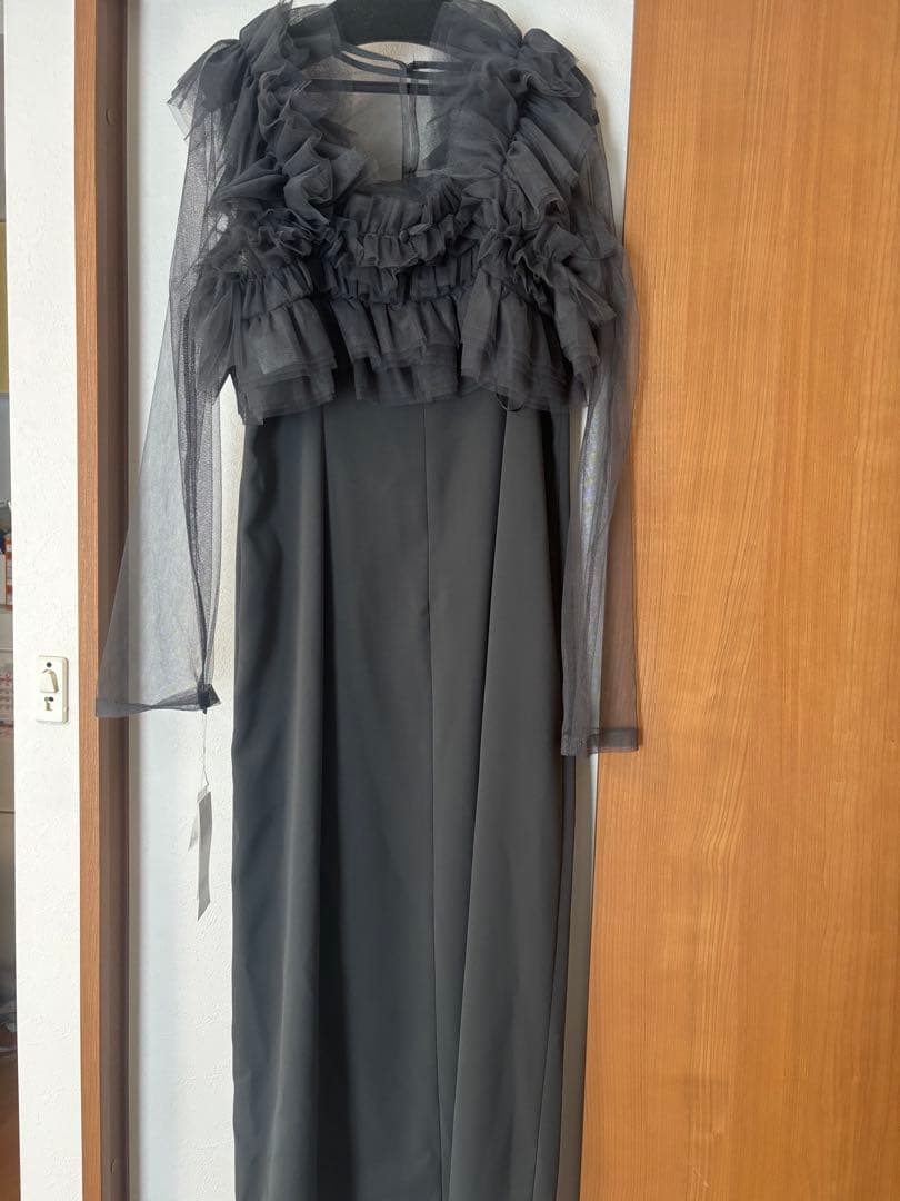 ANDRESD チャコール　ボリュームラッフルレイヤードレス