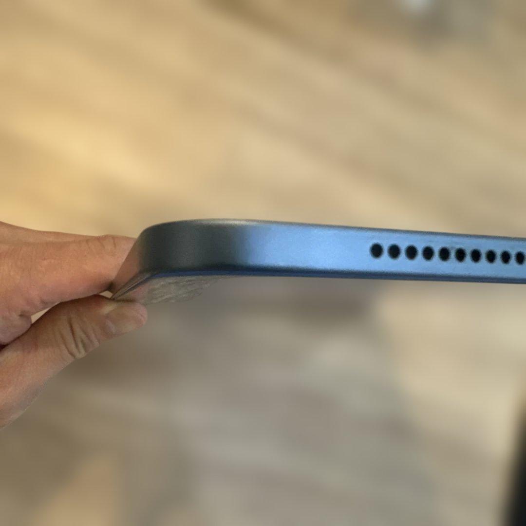 美品iPad Air (第5世代) ブルー 64GB