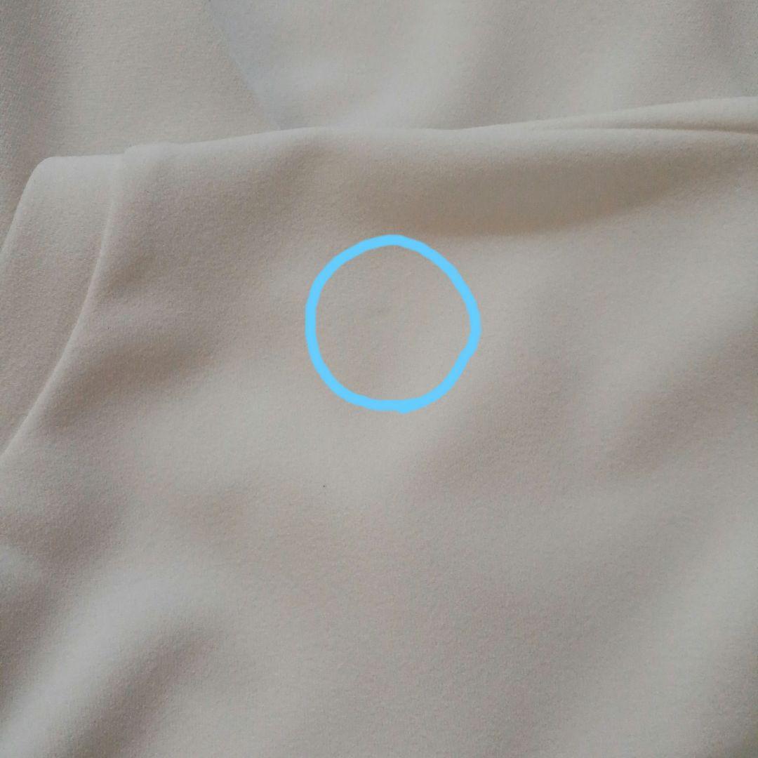 ビアズリー　ラウンドヘムT