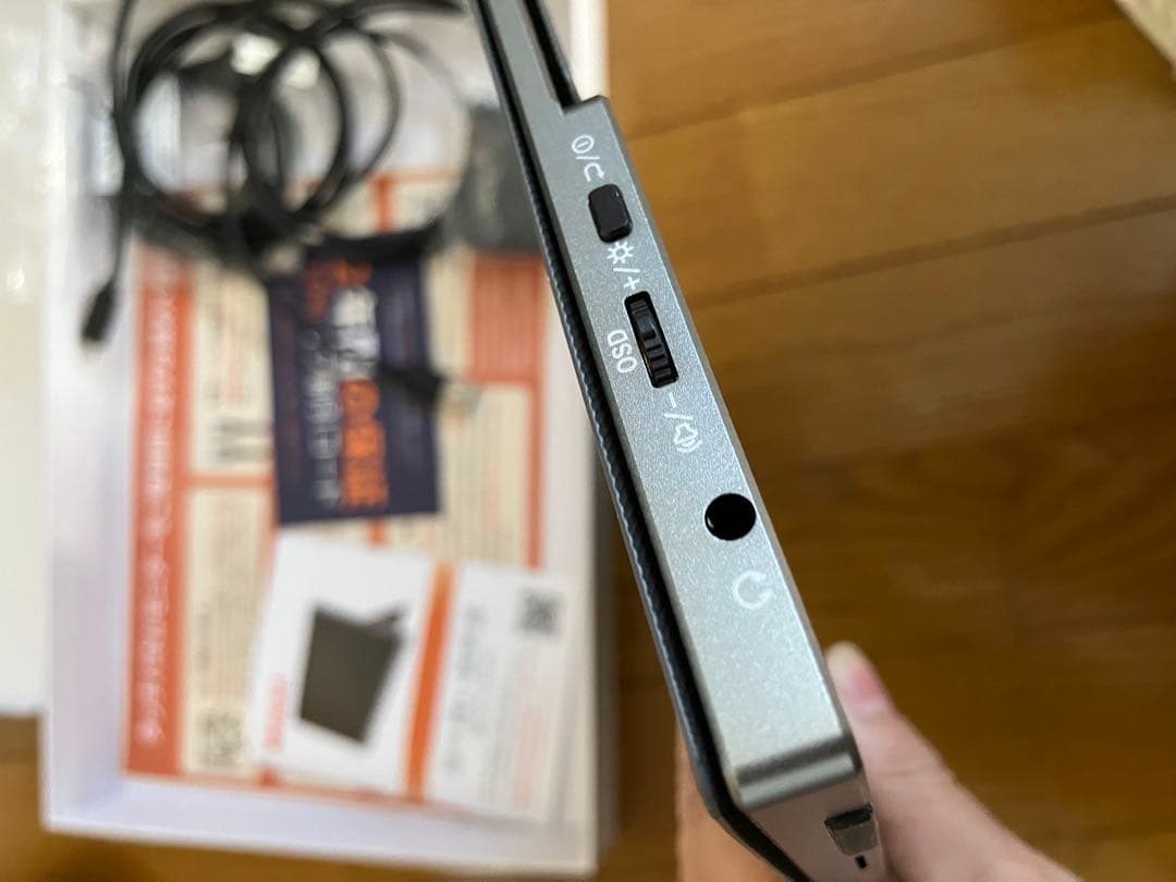 kksmart モバイルモニター 13.3インチ タッチパネル