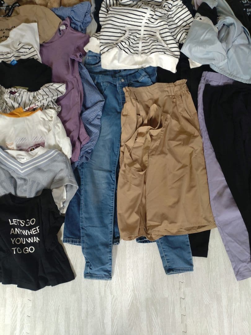 150cm女児服まとめ売り　半袖、長袖シャツ、ズボン
