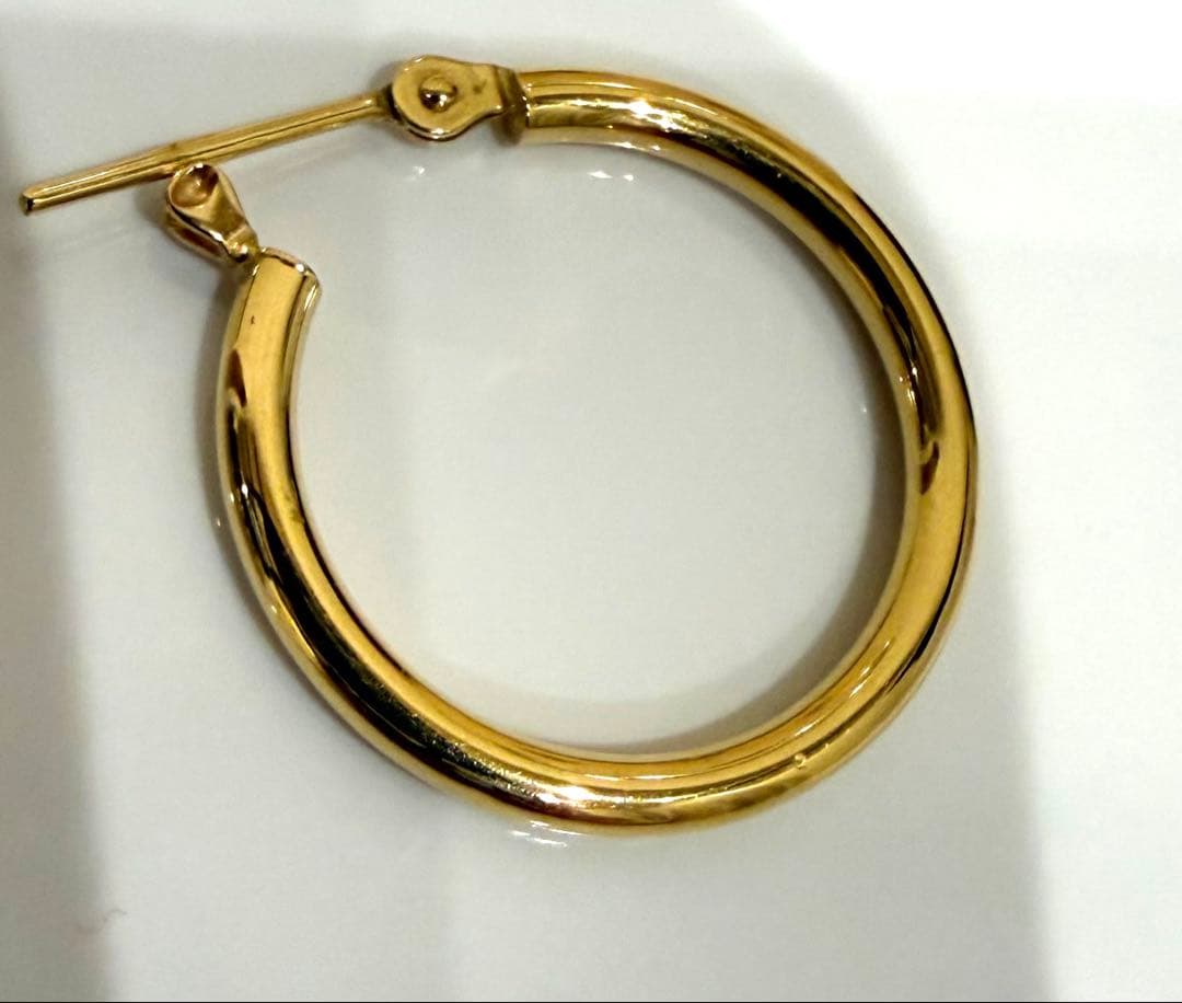 【SALE】K18フープ ピアス 18金／幅2mm外径20mmパイプピアス／片耳