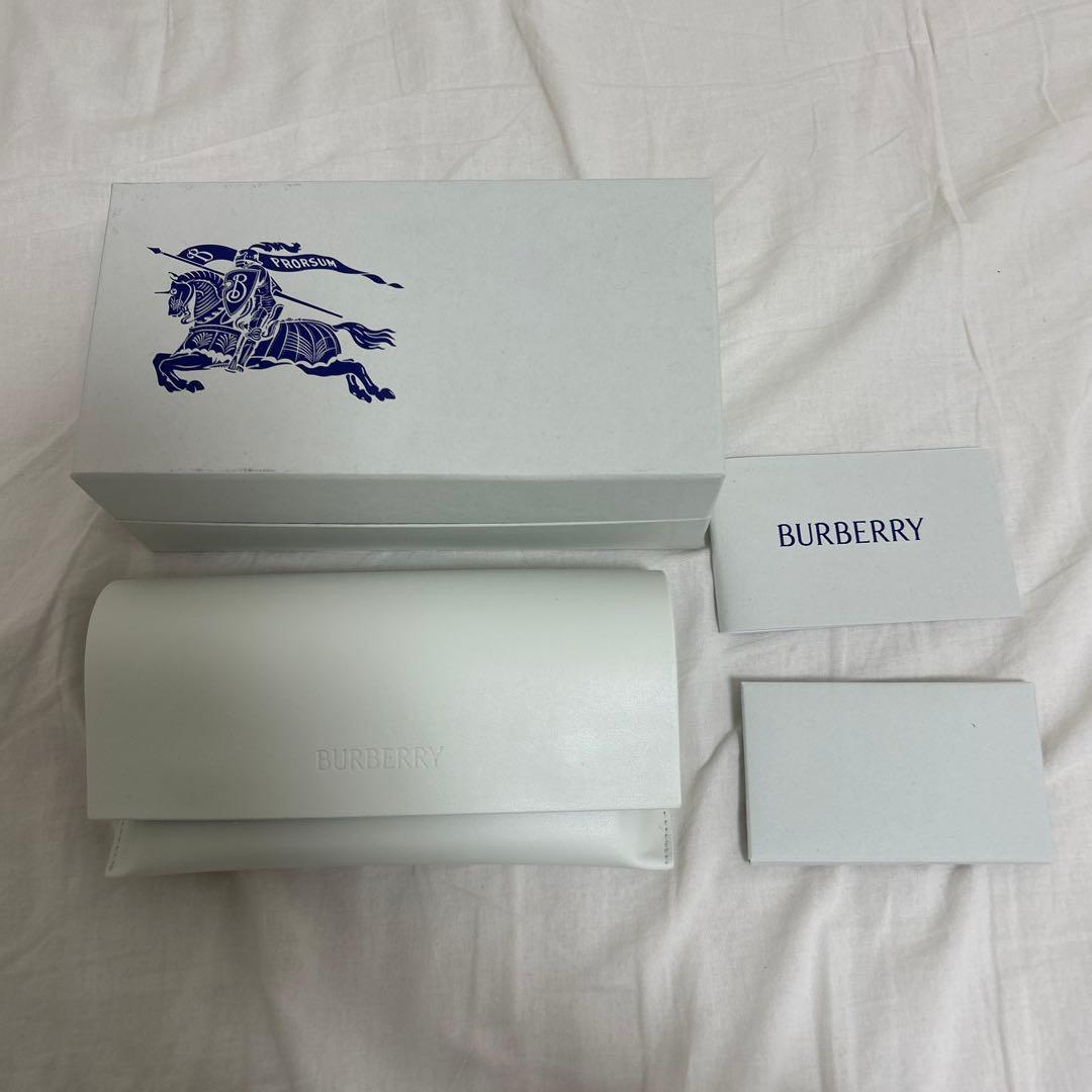 バーバリー　サングラス