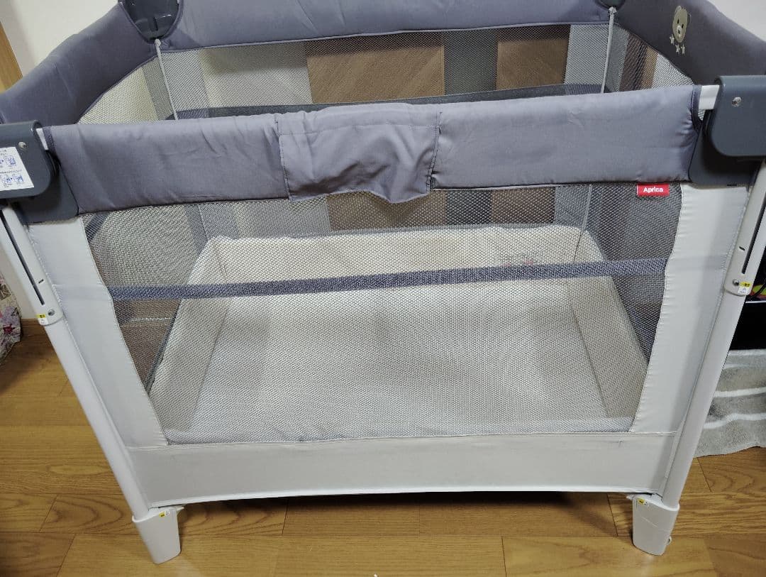 【極美品】Aprica ココネルエアーAB グレーベアー たためるベビーベッド