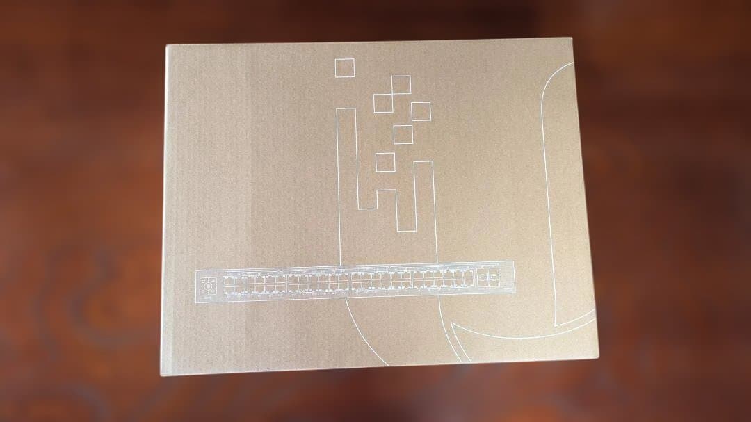 【値下げ !】switch 48 ports USW-48-PoE (195W)