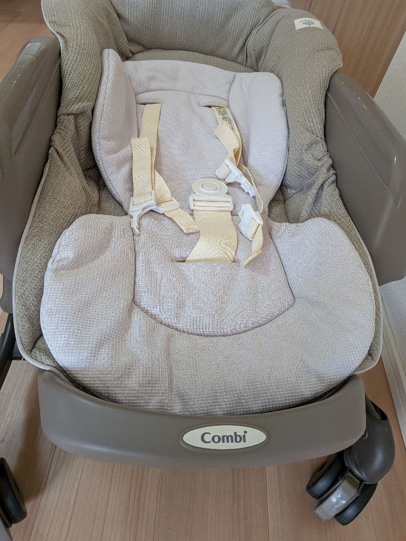 【すー★】コンビ ネムリラ マーブルベージュ ハイローチェア★エルゴ授乳ク