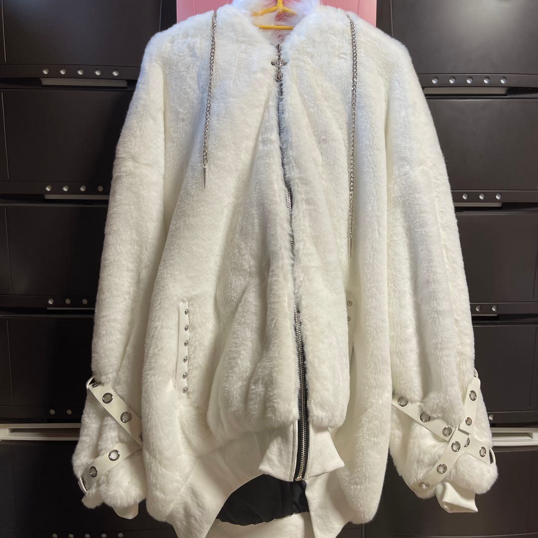 ディムモアール ファーパーカーWhite アウター