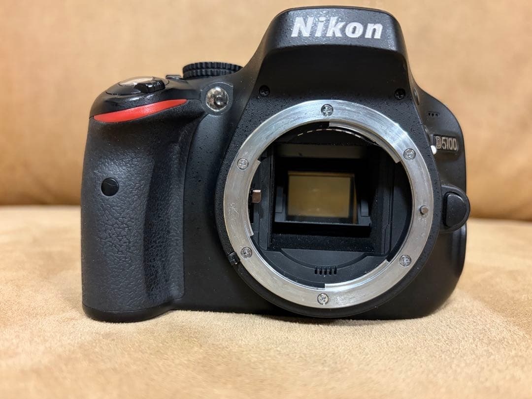 Nikon D5100 デジタル一眼レフ カメラ レンズセット