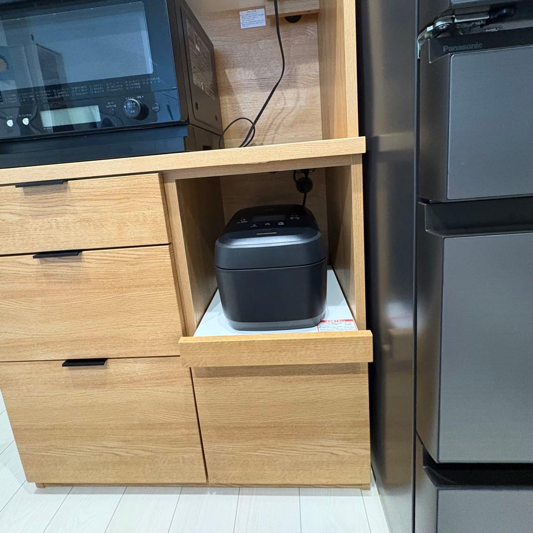 【安芸のハイビスカス 】ニトリ　キッチンボード、エトナ　美品カップボード