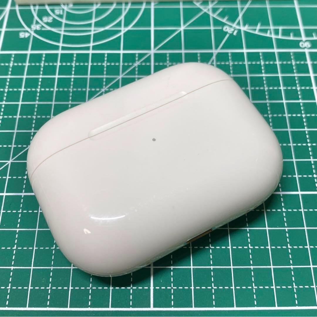 AirPods pro 第二世代　エアーポッズ第2世代充電ケースのみ