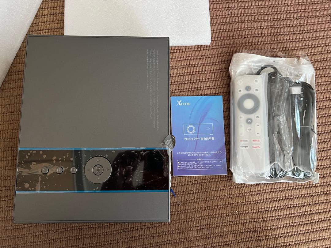 XNANO X6ATV スマートプロジェクター　小型　家庭用
