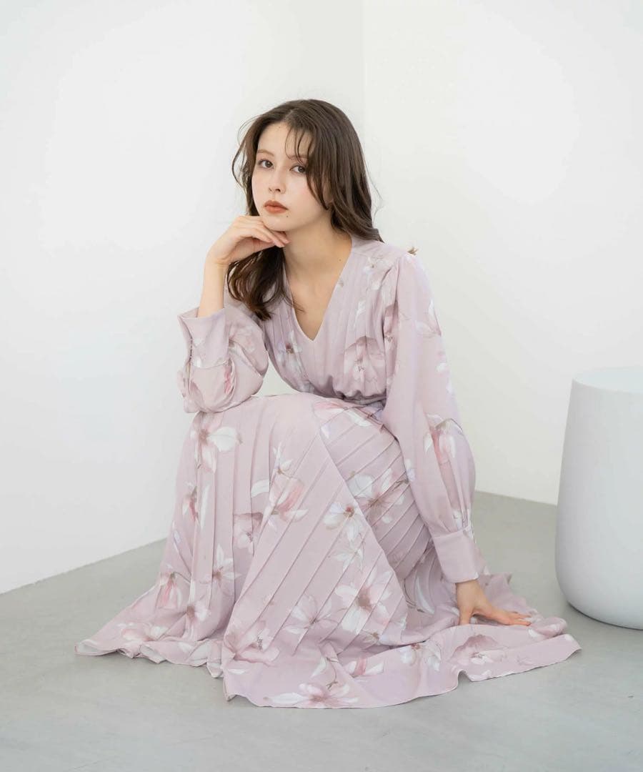 ビッグフラワープリーツワンピース　ノエラ