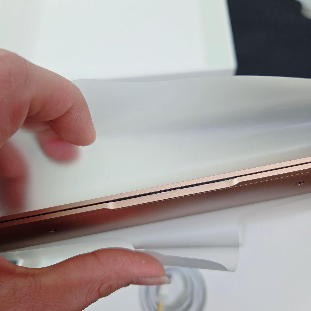 dbsazxr4kg　美品MacBook Air M1 バッテリー96%