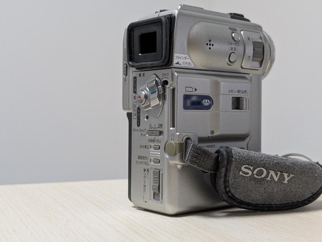 SONY DCR-PC3 MiniDVビデオカメラ