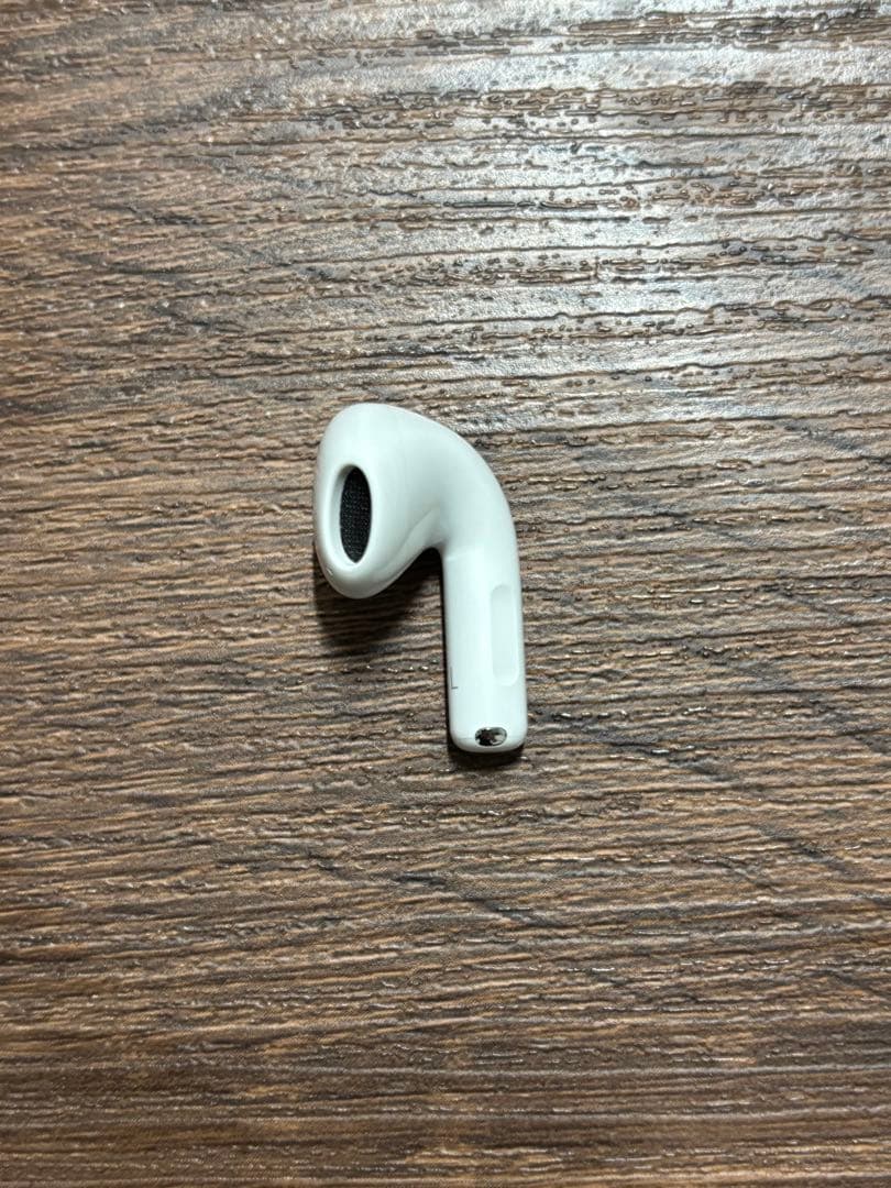エアーポッズ4 ノイズキャンセル　ケース無し