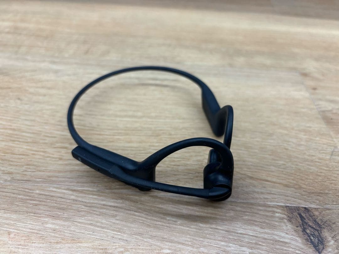 Shokz(ショックス)・骨伝導ヘッドフォン・収納ケース/充電ケーブル付き