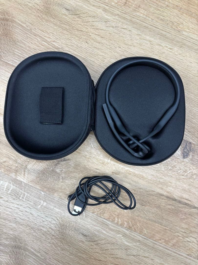 Shokz(ショックス)・骨伝導ヘッドフォン・収納ケース/充電ケーブル付き