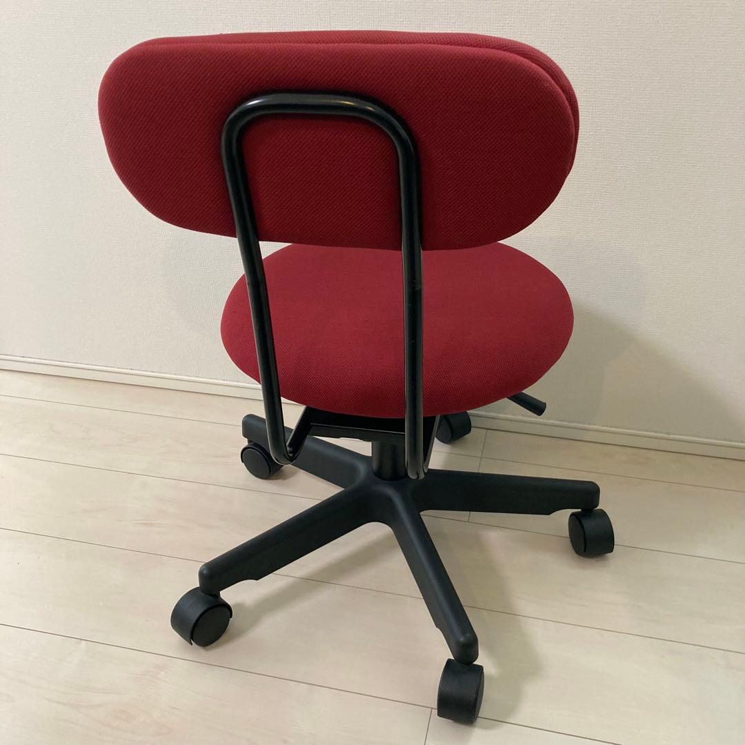 無印良品　ワーキングチェア・ガススプリング昇降式（赤）