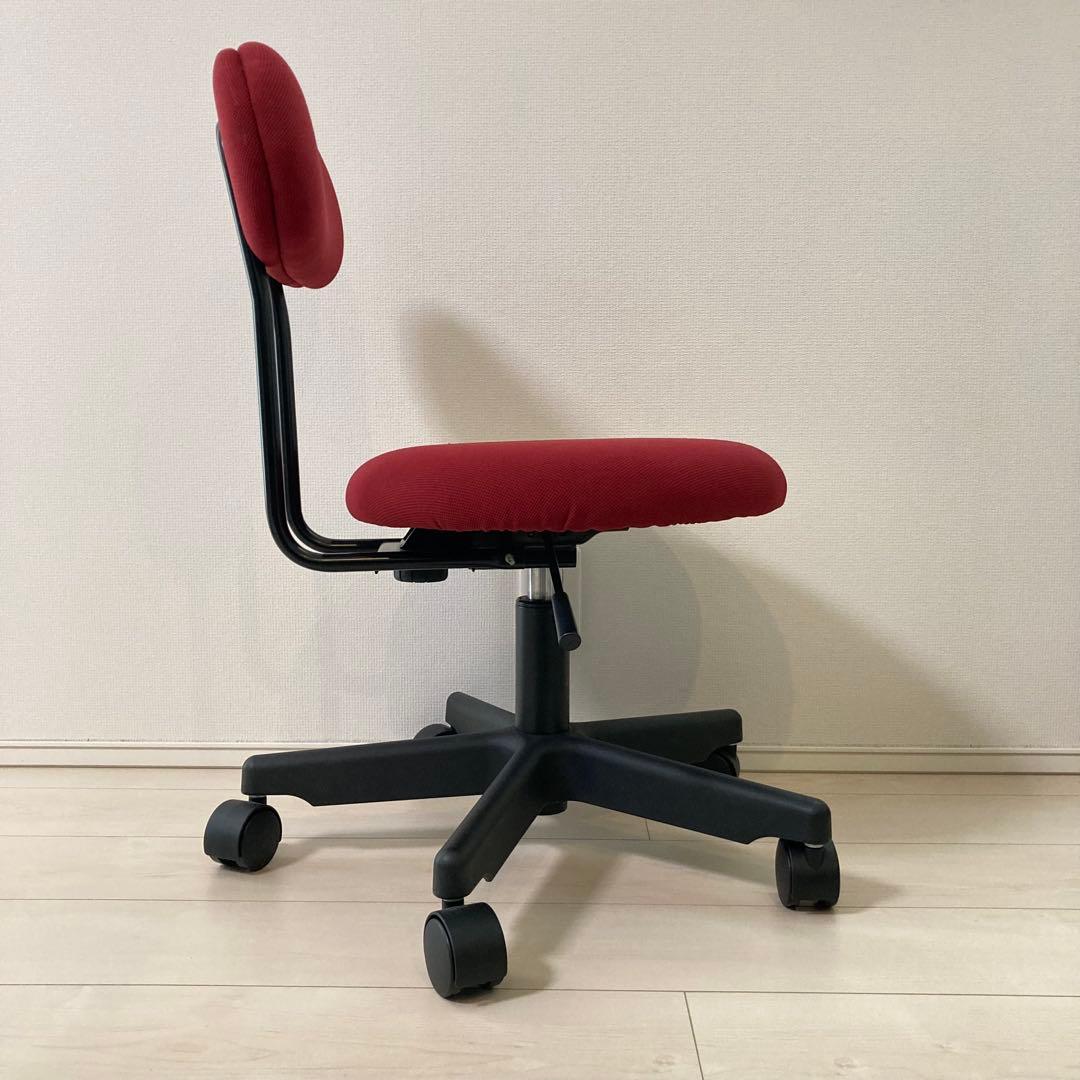 無印良品　ワーキングチェア・ガススプリング昇降式（赤）