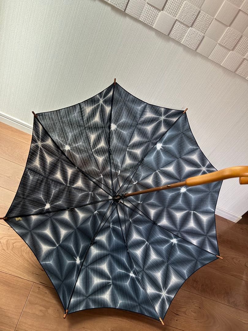 有松絞り　日傘