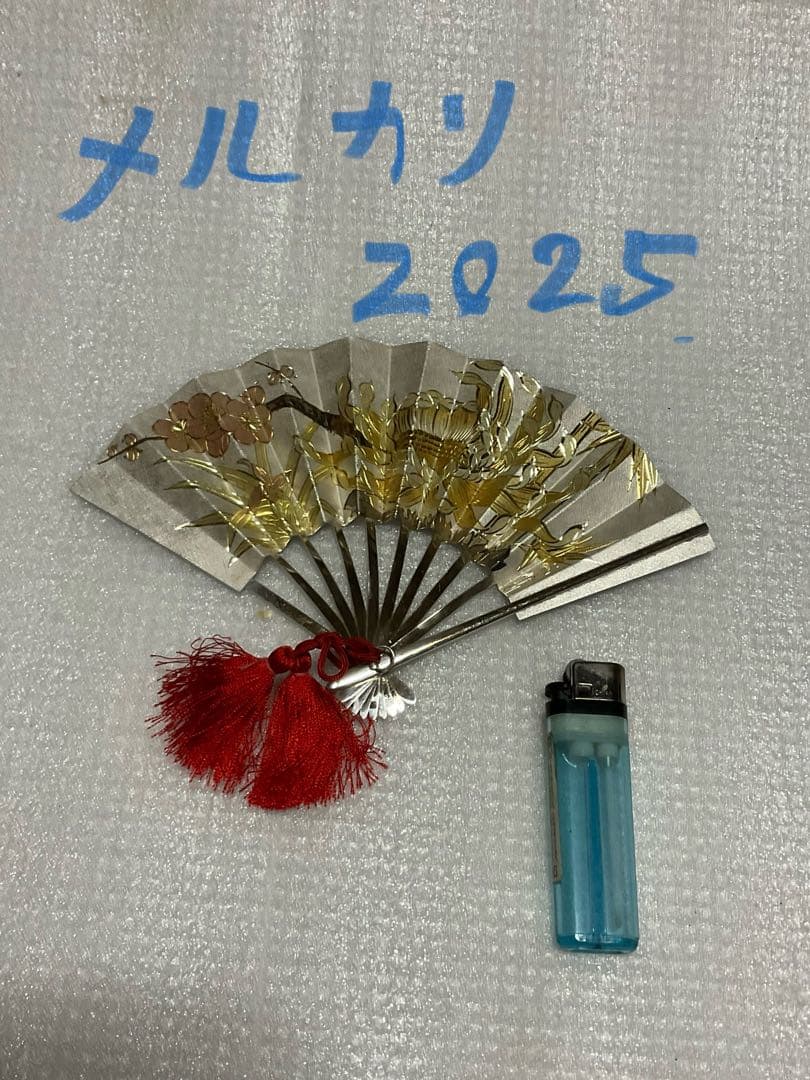 銀製／扇の置物。【ケースは御座いませんのであしからず　お部屋のインテリアとして】