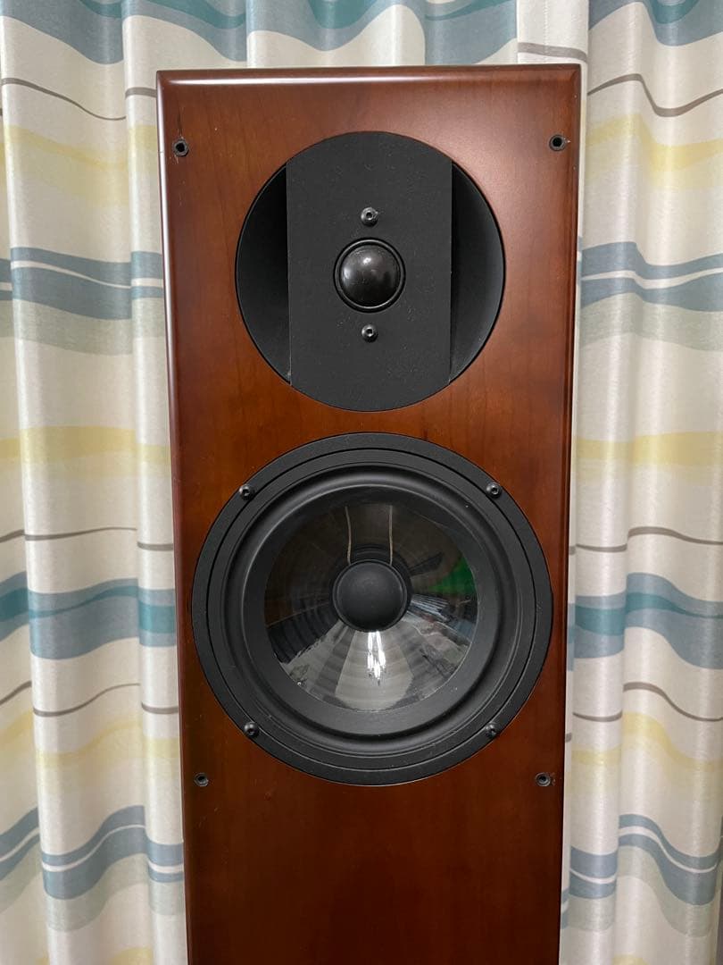 Vienna Acoustics Bach Grand バッハグランド