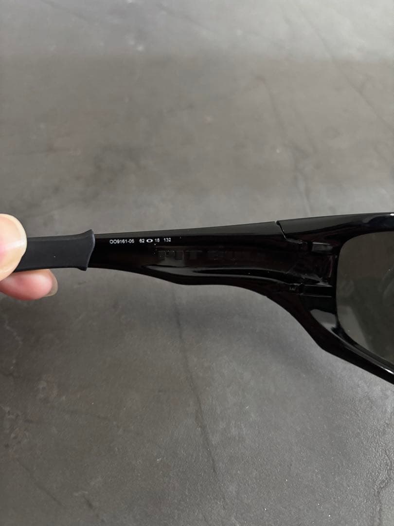 小物 Oakley pitbull