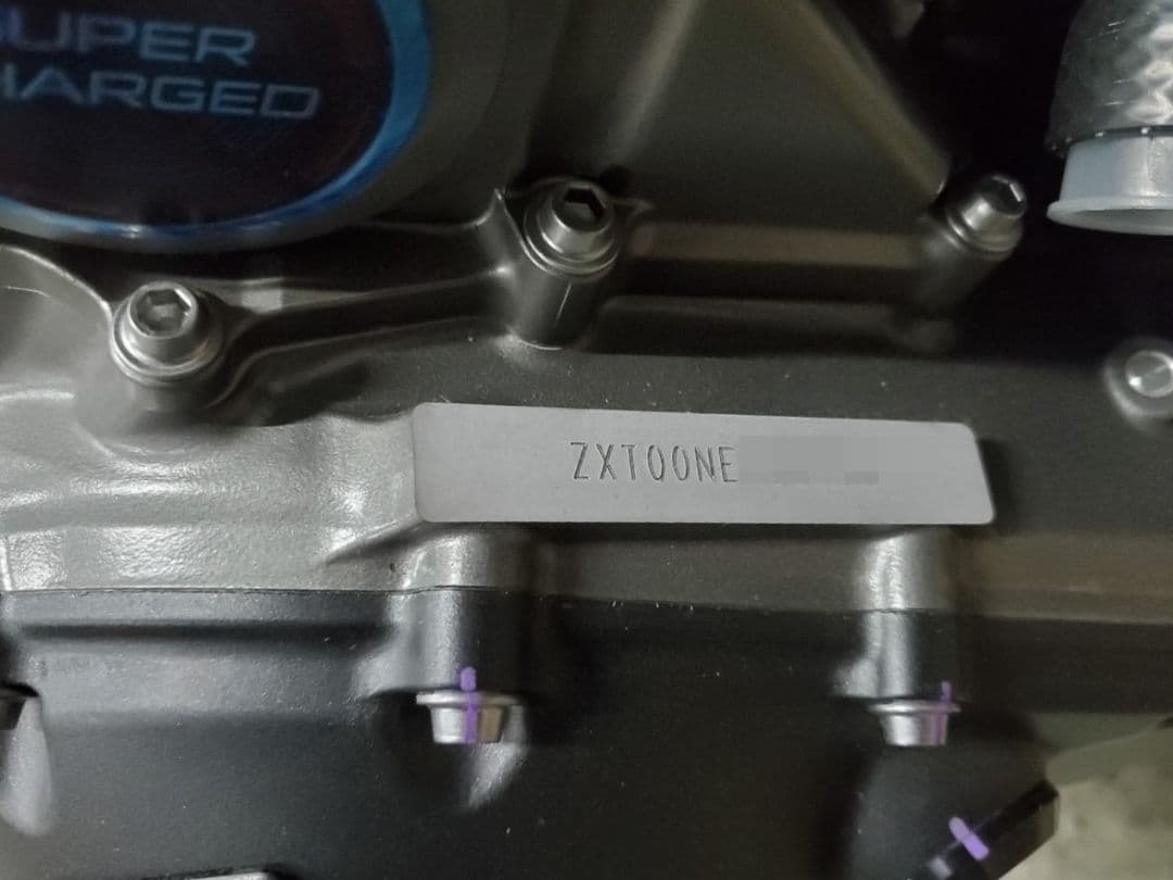 カワサキ エンジン　1000cc ほぼ未使用 H2 Kawasaki