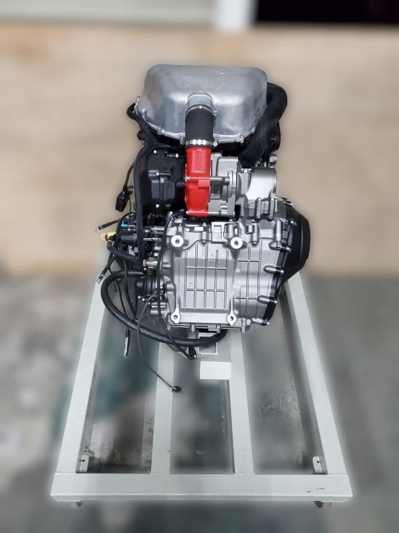 カワサキ エンジン　1000cc ほぼ未使用 H2 Kawasaki