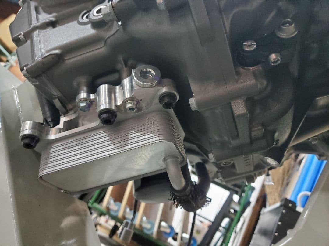 カワサキ エンジン　1000cc ほぼ未使用 H2 Kawasaki