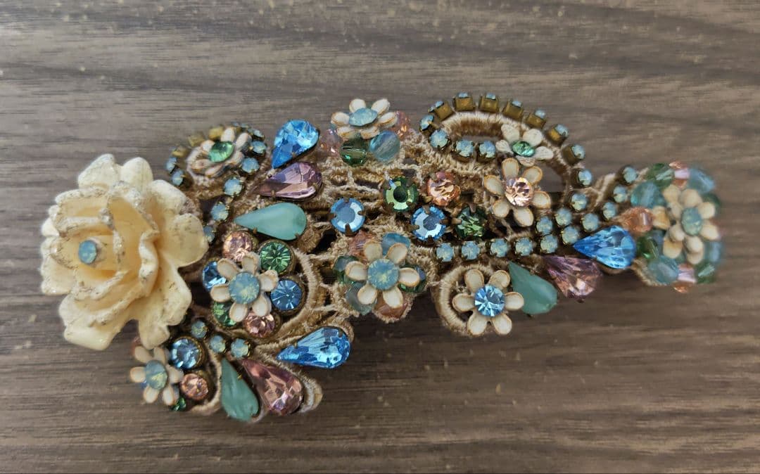 【匿名配送・保証書付・1-2度使用のみ】ミハエルネグリン　レースバレッタ