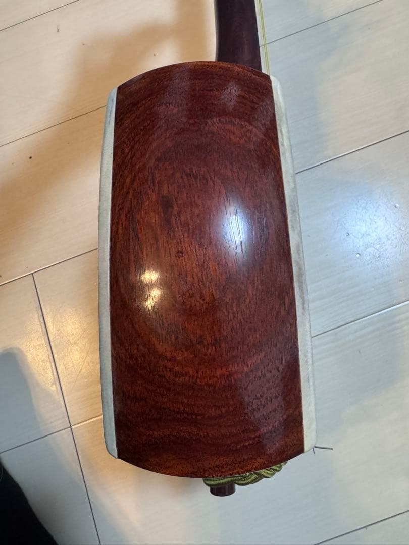 民謡三味線　中棹　紅木　地唄　二本溝　片面皮やぶれあり