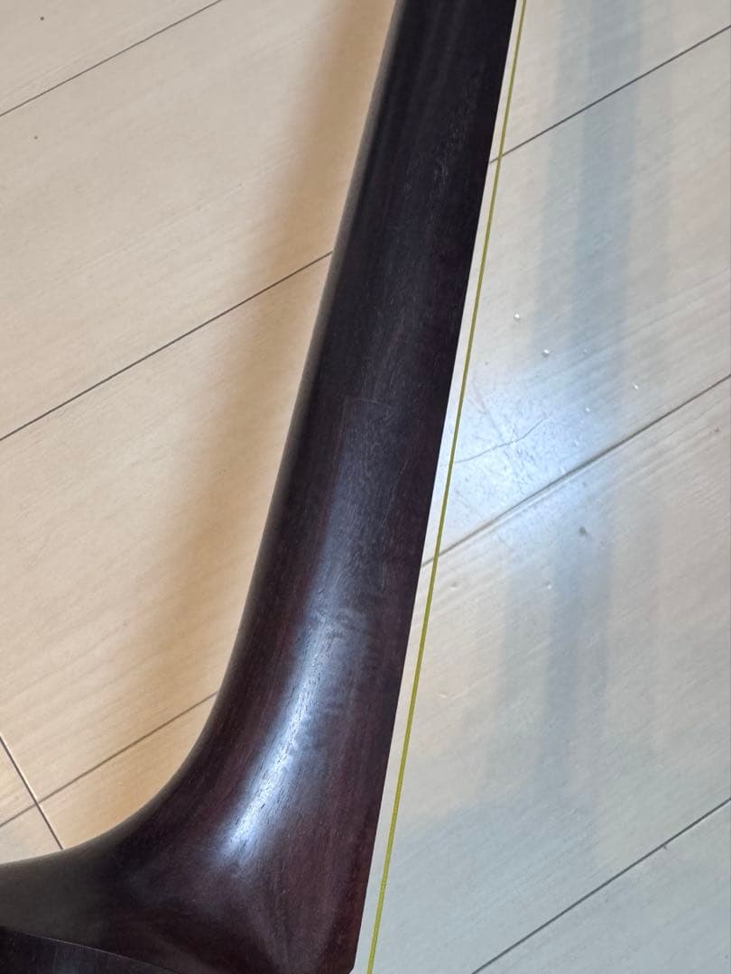 民謡三味線　中棹　紅木　地唄　二本溝　片面皮やぶれあり