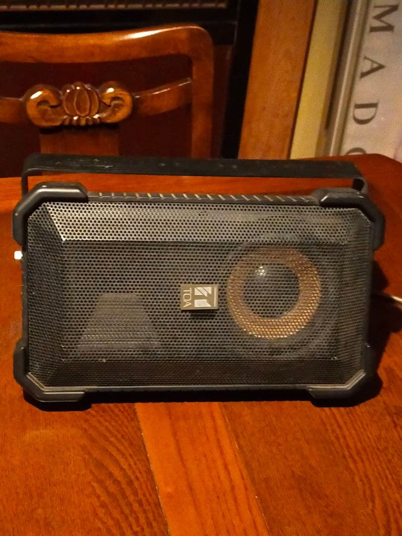 スピーカー・ウーファー TOA SPEAKER SYSTEM model BS-20W