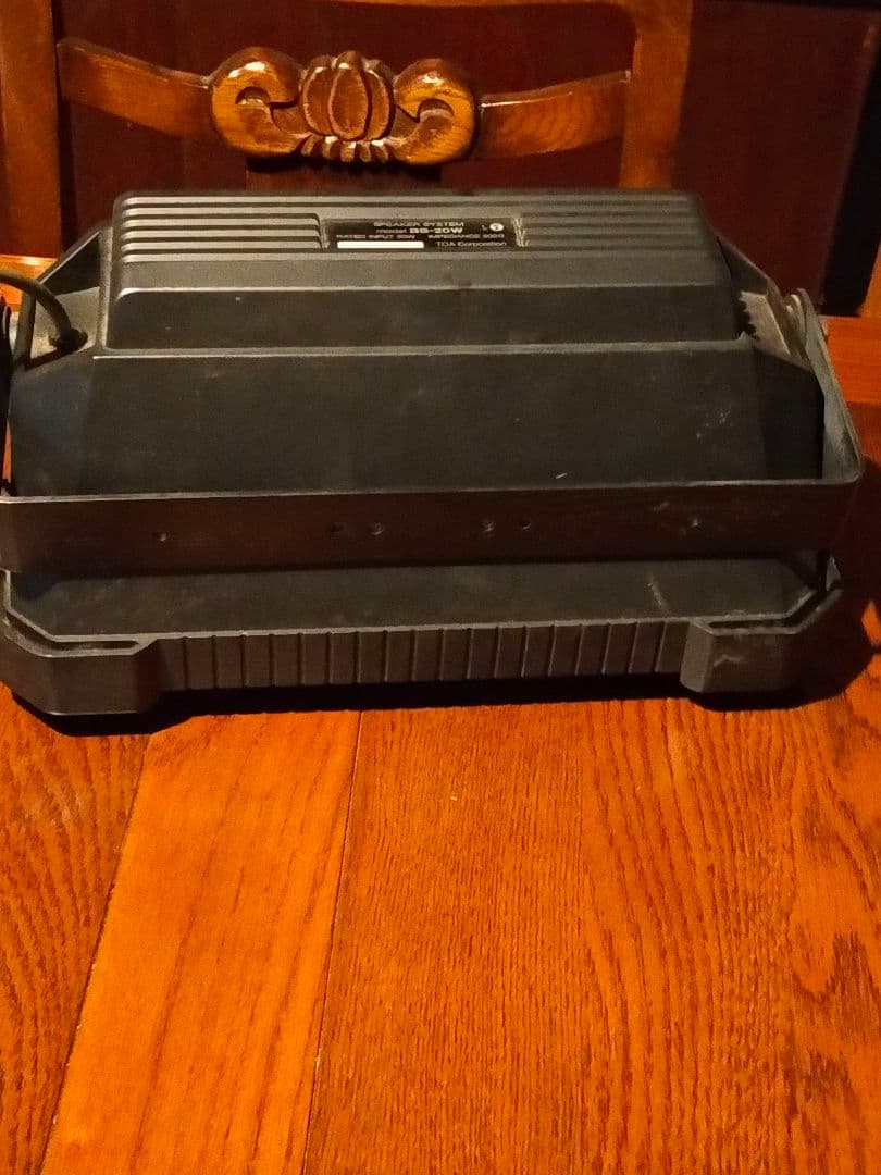 スピーカー・ウーファー TOA SPEAKER SYSTEM model BS-20W