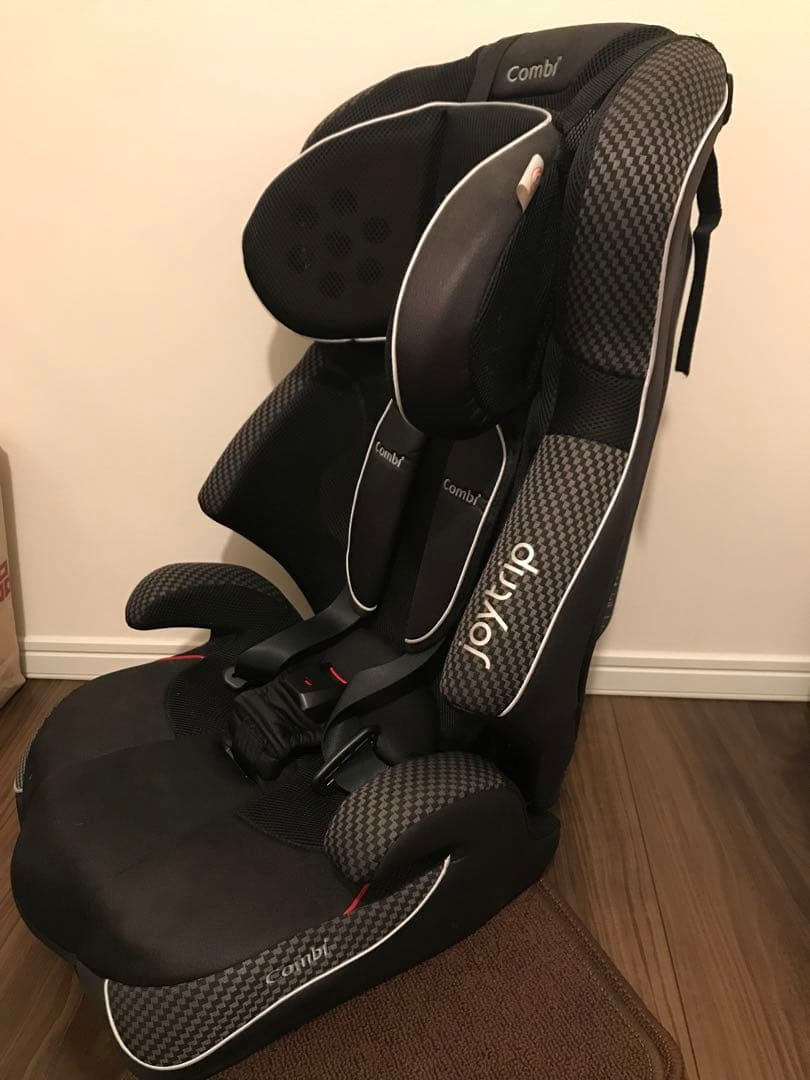 Combi joytrip ジョイトリップGC ジュニアシート エッグショック