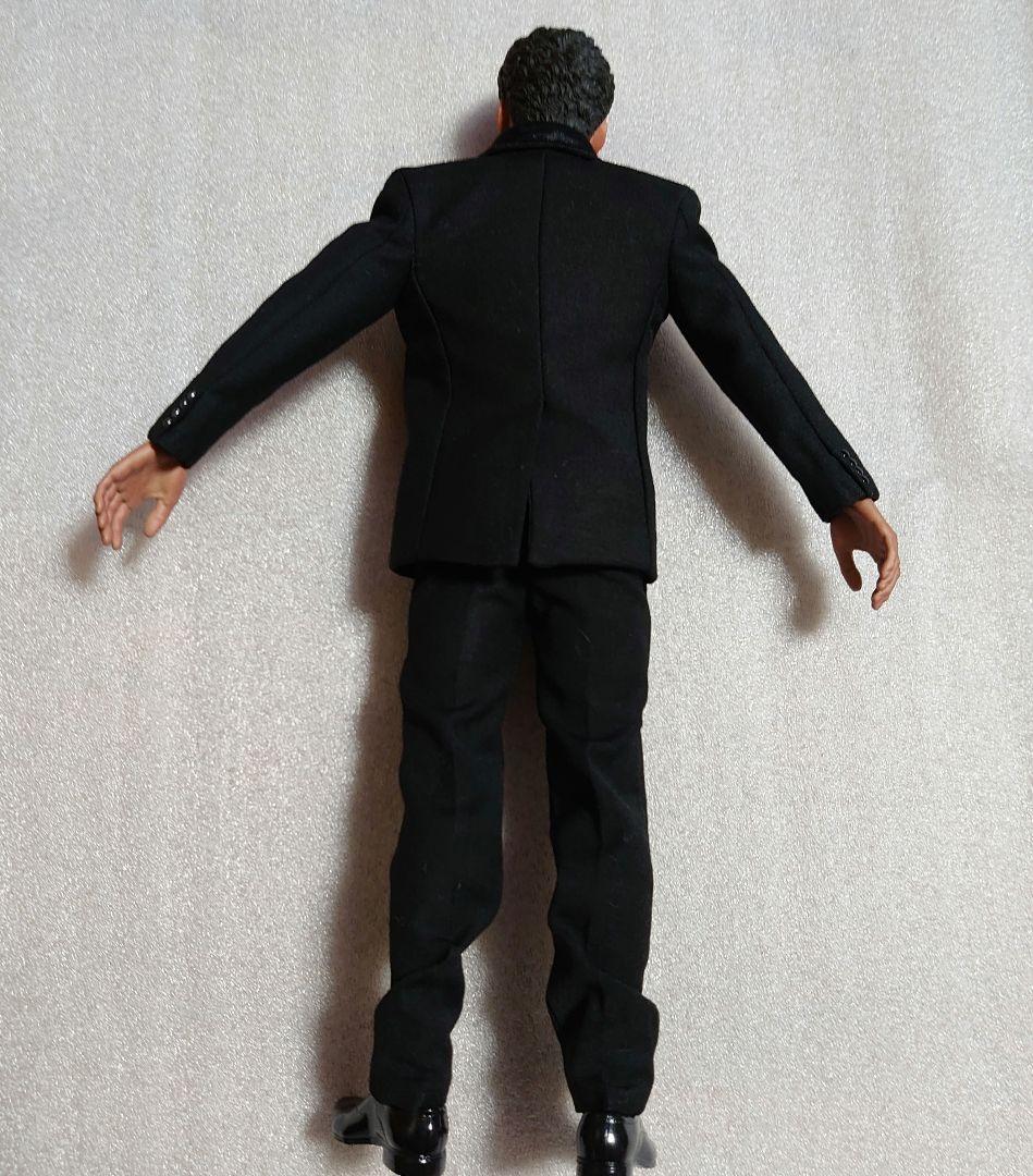 最終値下げ ホットトイズ ブルース・ウェイン 1/6 フィギュア