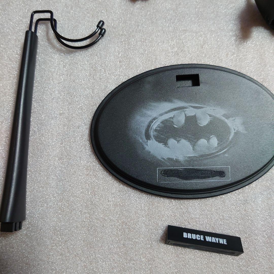 最終値下げ ホットトイズ ブルース・ウェイン 1/6 フィギュア