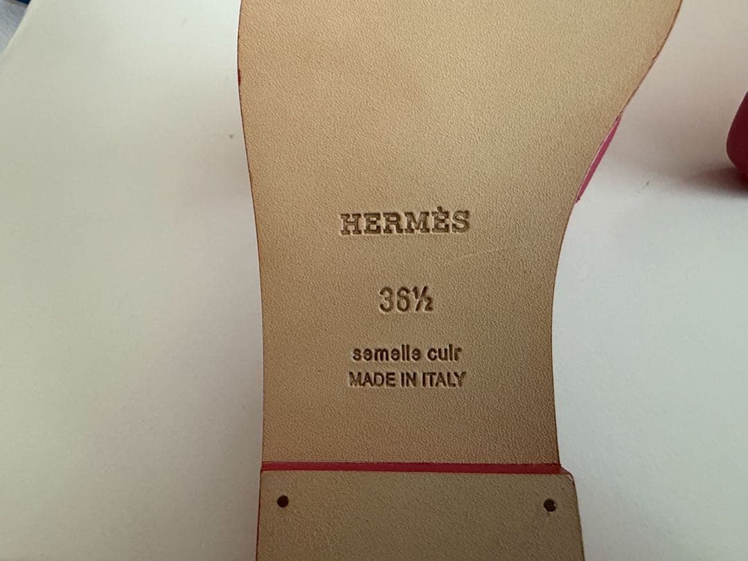 新品未使用エルメス、サンダル オラン、ローズショッキング