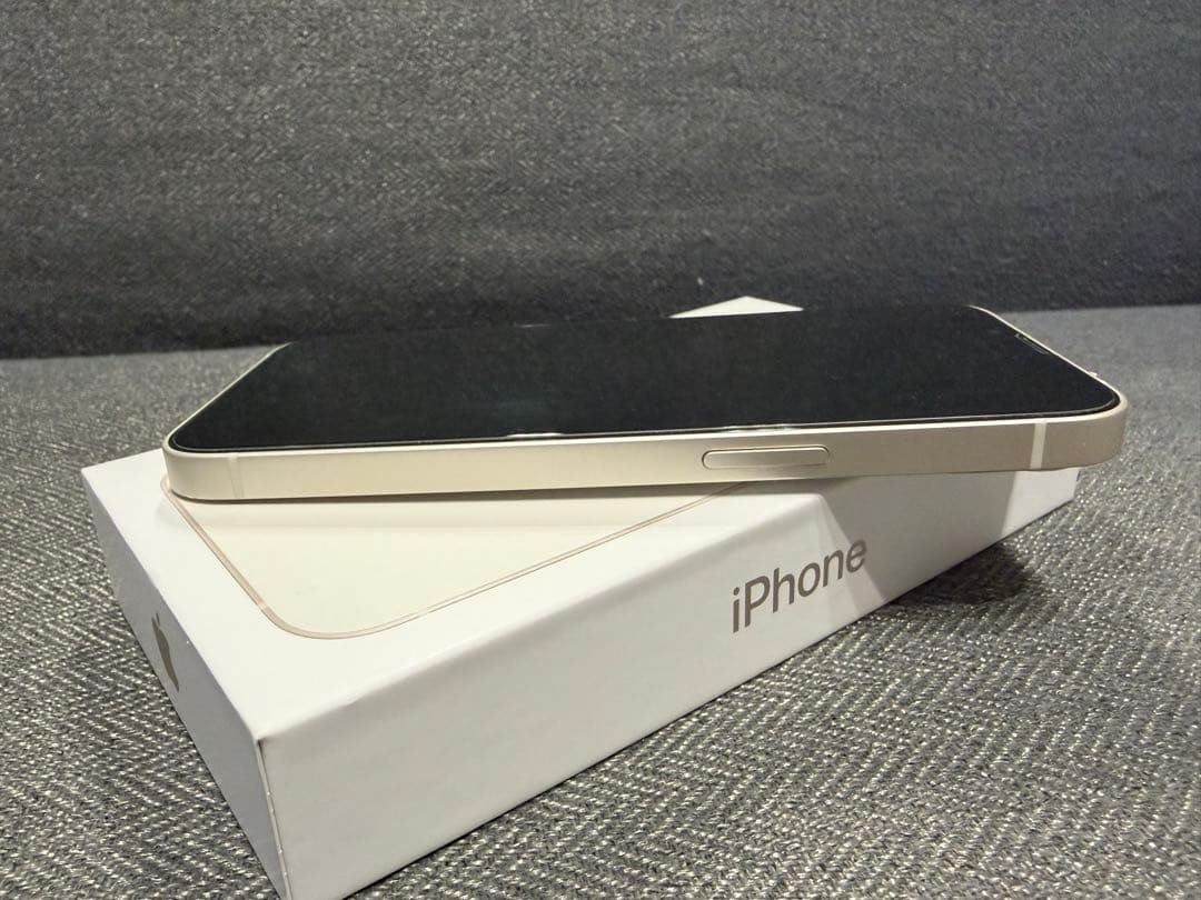 iPhone 13 スターライト 本体 128GB Apple ホワイト