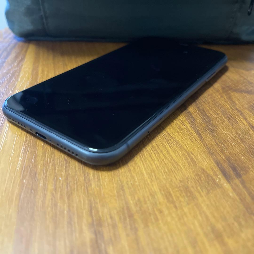 iPhone 11 256GB（SIMフリー）レザーケース付き