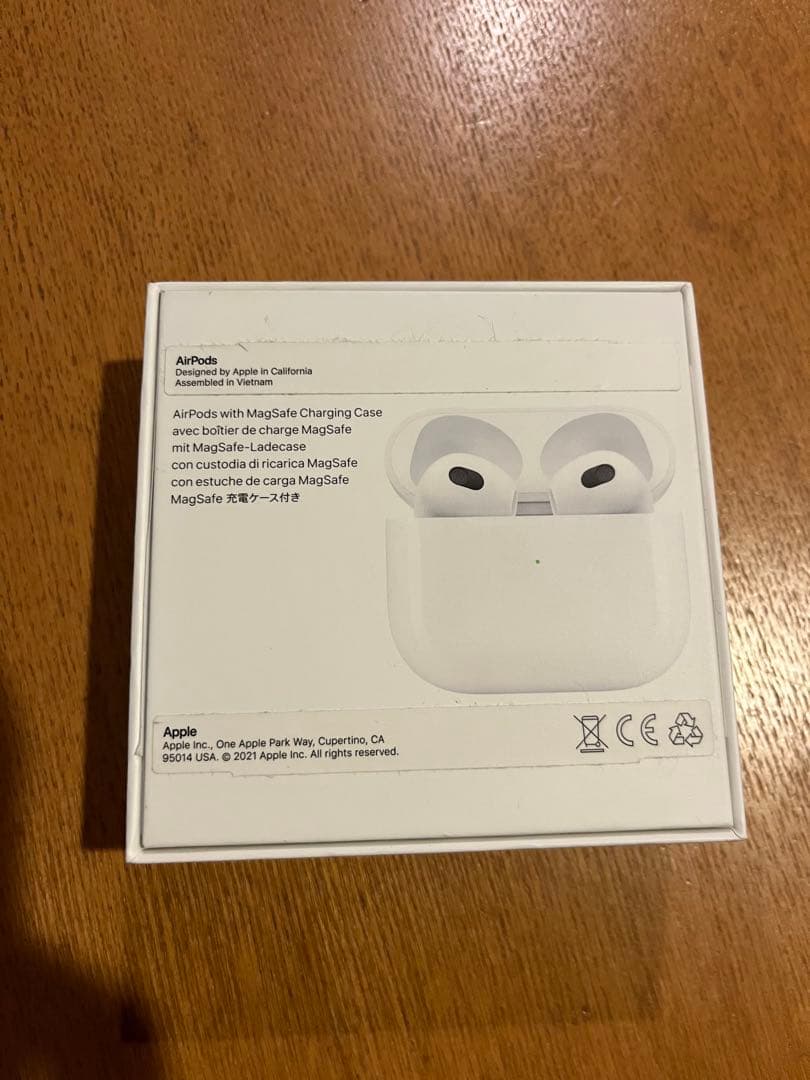 【元箱付き、匿名発送】AirPods (第3世代) 充電器はついてないです