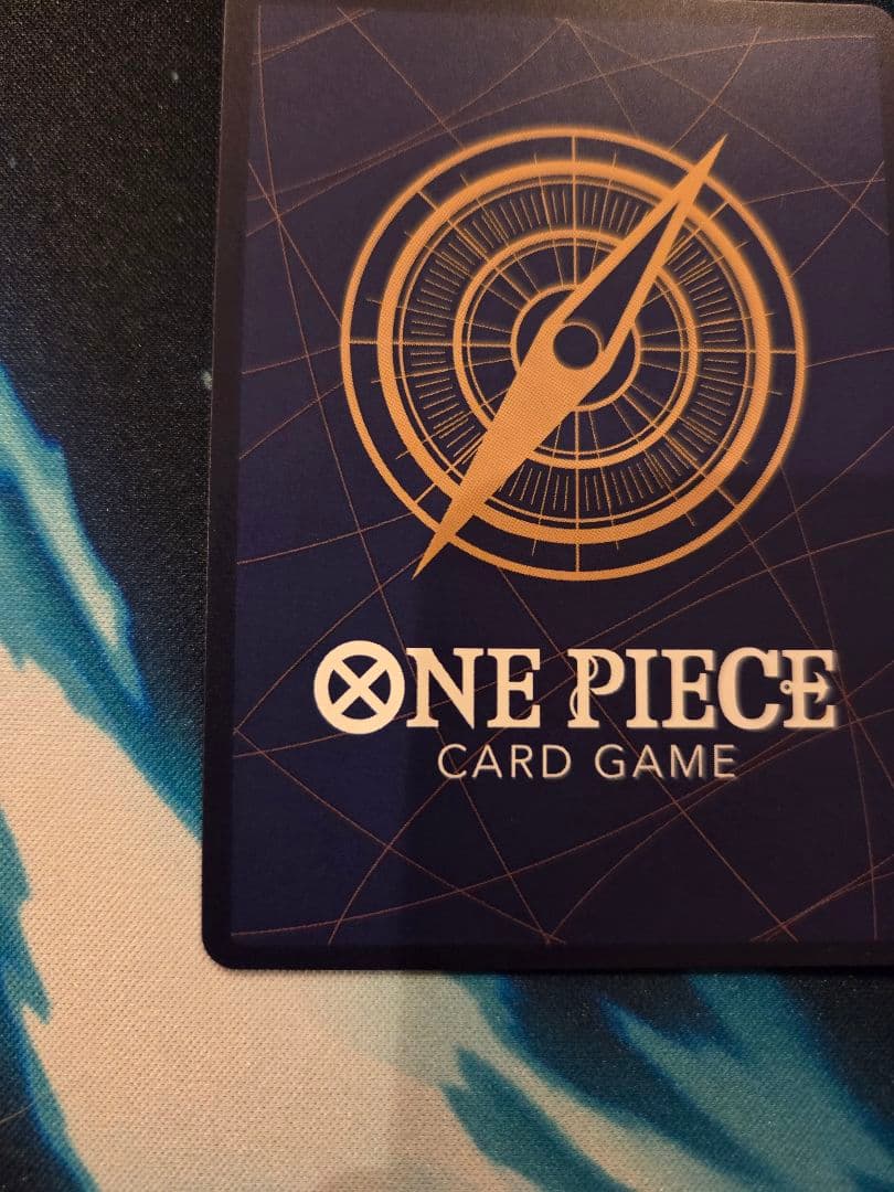 ワンピースカード　マーシャル•D•ティーチ　金背景