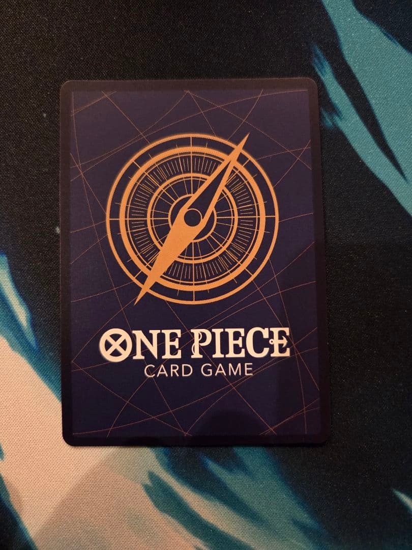 ワンピースカード　マーシャル•D•ティーチ　金背景