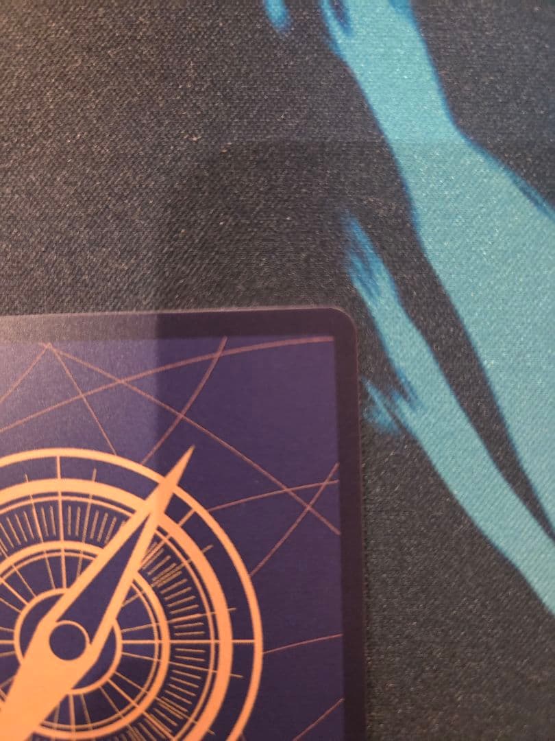 ワンピースカード　マーシャル•D•ティーチ　金背景