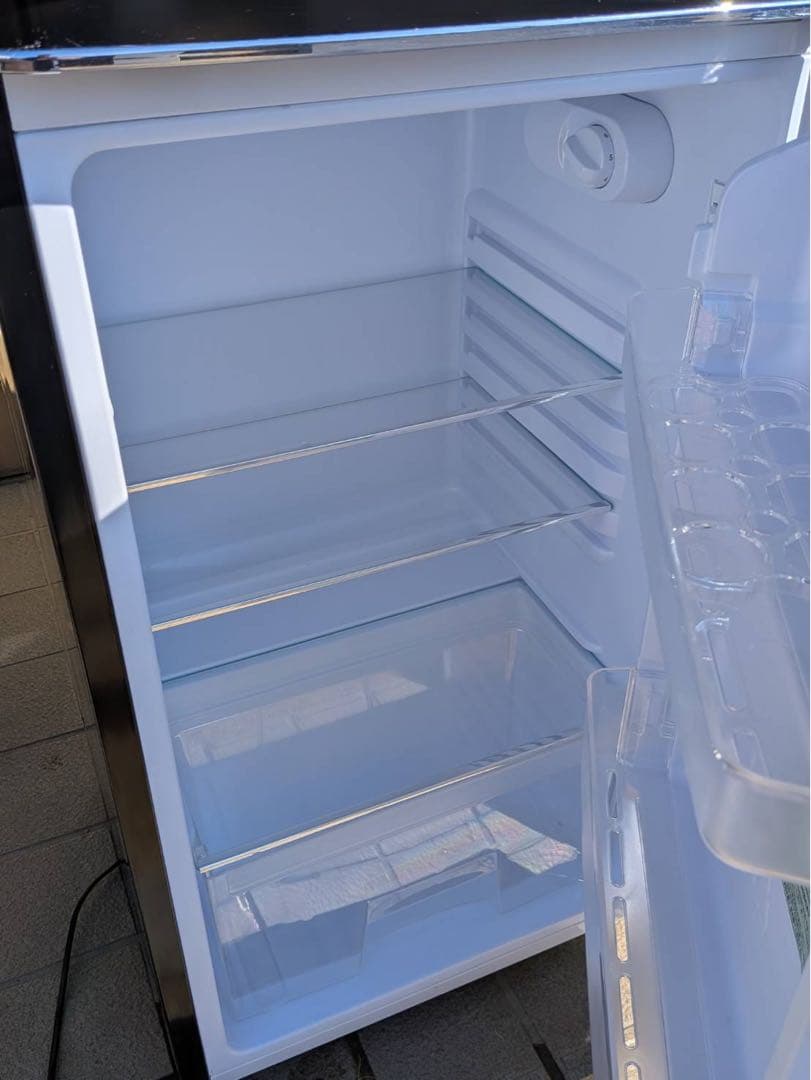 レトロ冷蔵庫　アイリスオーヤマ　2022年製　PRR-122D