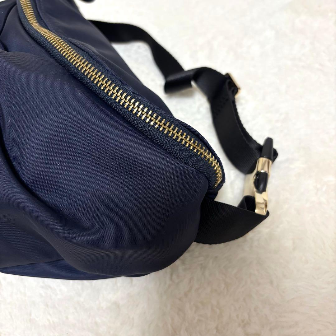 ✨️極美品✨️ TOCCA トッカ リボン ボディバッグ ウエストポーチ ネイビー