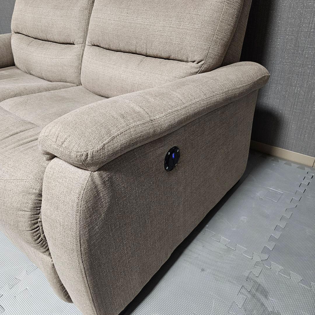 定価:98,000円 電動リクライニングソファ　2人掛け　ニトリ ビリーバUSB