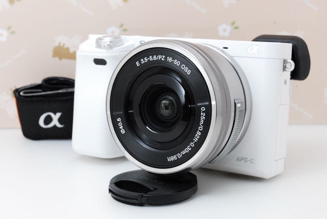 Wi-Fi❤️美品❤️ショット極少❤️超高画質＆高速AF❤️SONY α6000