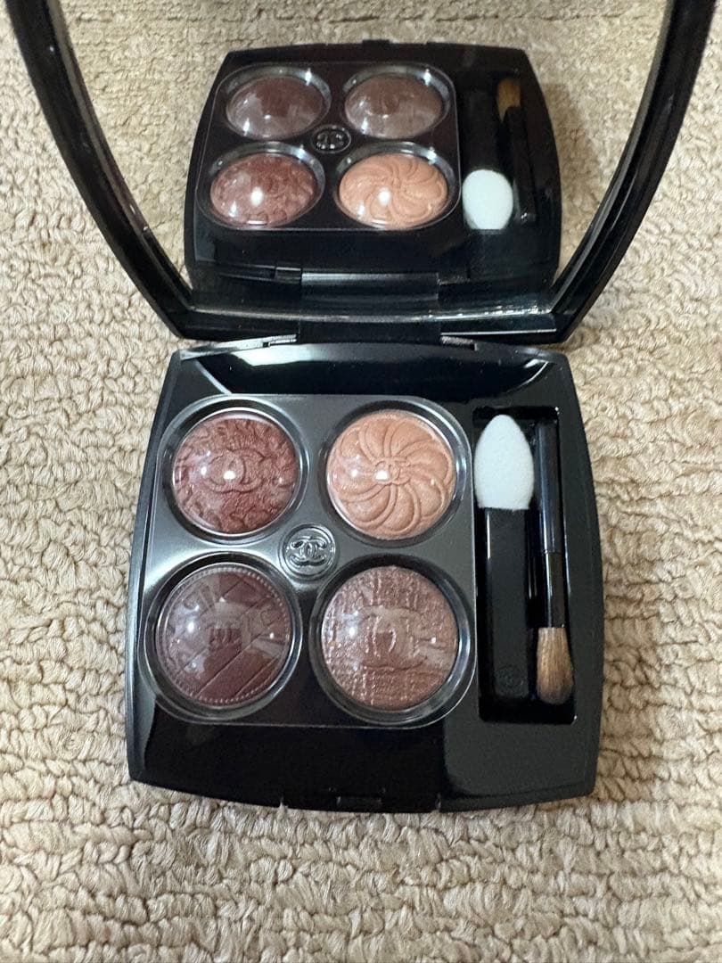 CHANEL 新品！新作！特別限定品　レ キャトル オンブル ブトン 219